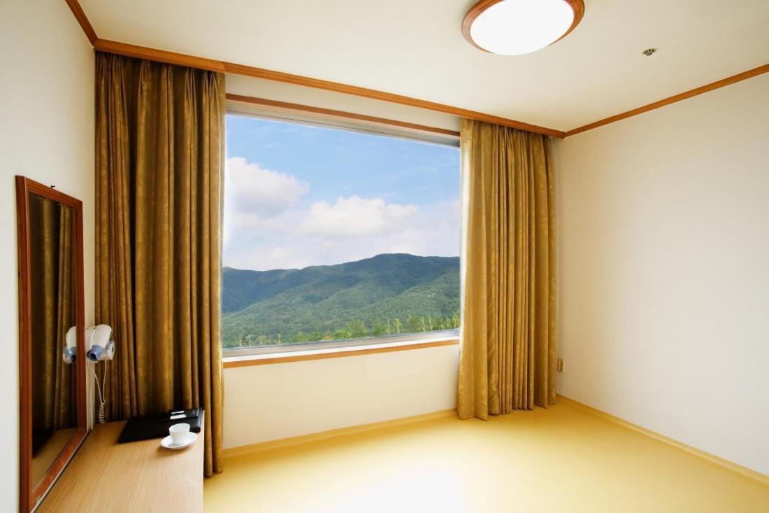 Wellihilli Park Resort Hoengseong Экстерьер фото