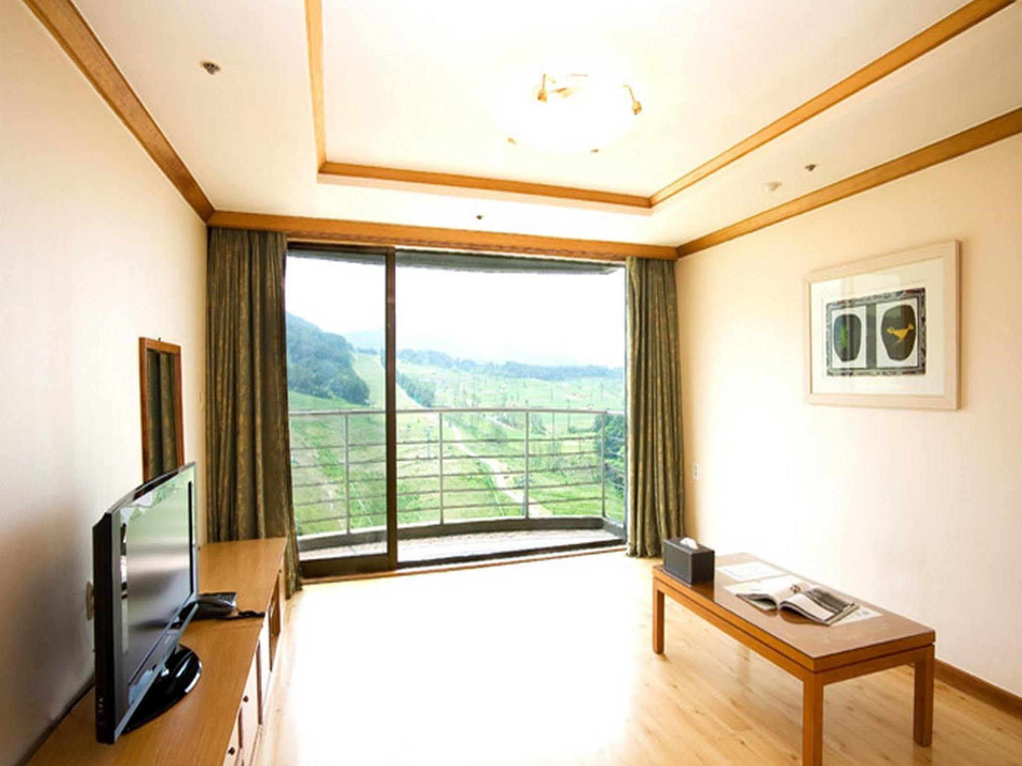 Wellihilli Park Resort Hoengseong Экстерьер фото